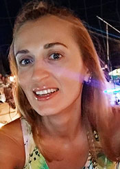 Olga, (48), aus Osteuropa ist Single