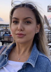 Anna, (35), aus Osteuropa ist Single