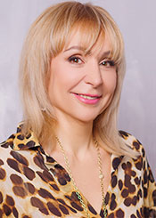 Victoria, (59), eine Frau aus der Ukraine