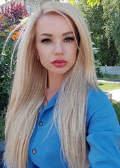 Elena, (33), eine Frau aus der Ukraine