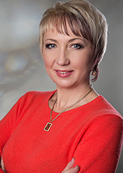 Irina, (62), eine Frau aus der Ukraine